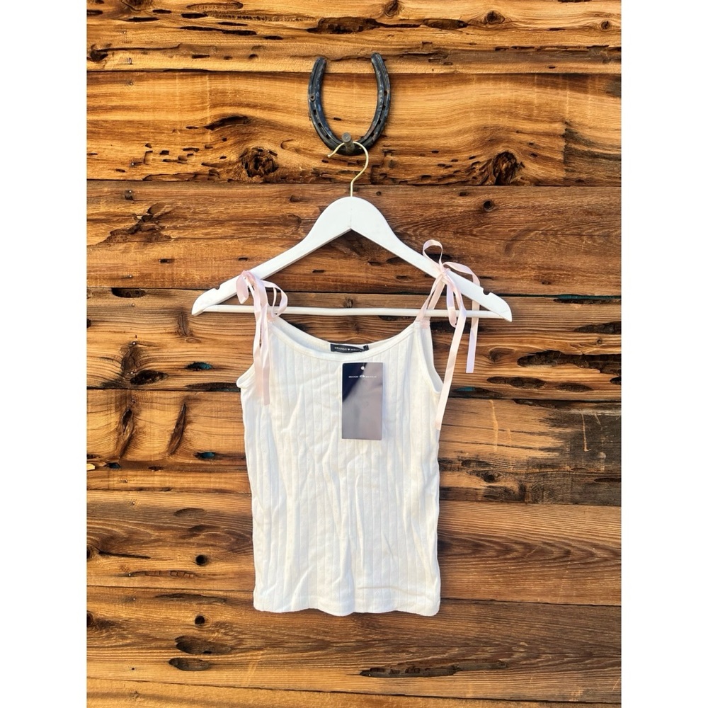 BRANDY MELVILLE | NWT Ribbed Bow Spaghetti Strap Top S